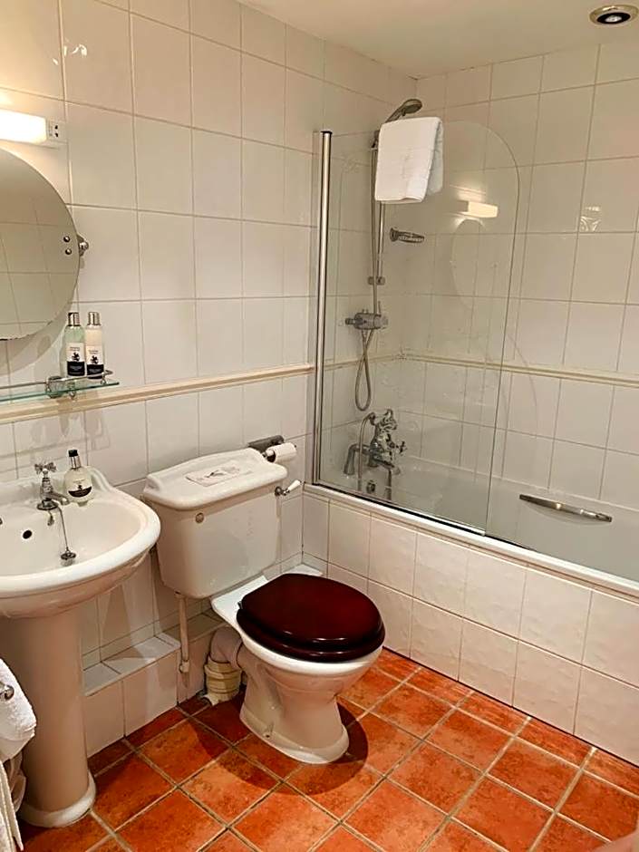 George & Dragon Country Pub & Hotel Wolverton Townsend