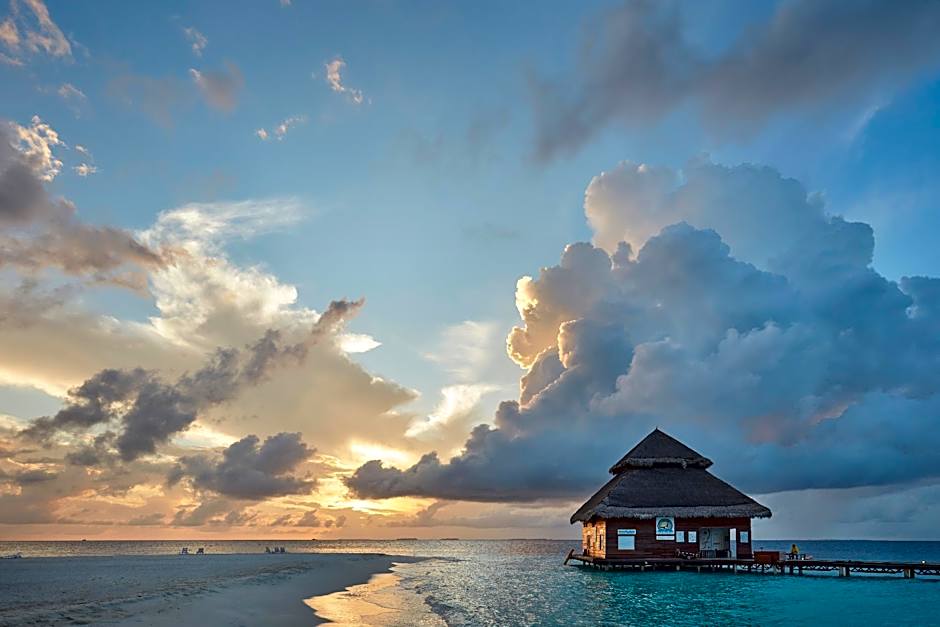 Adaaran Club Rannalhi with All-Inclusive