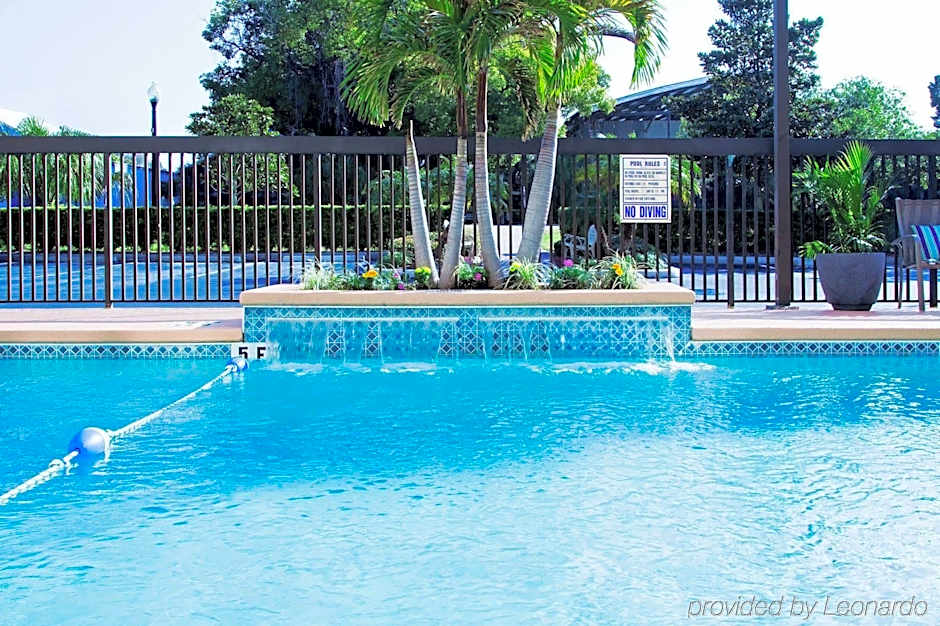 Holiday Inn Express Hotel & Suites Clearwater North/Dunedin By IHG