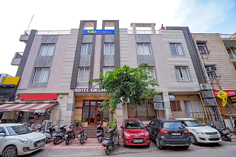 FabHotel Cloud 9 Shopprix Mall