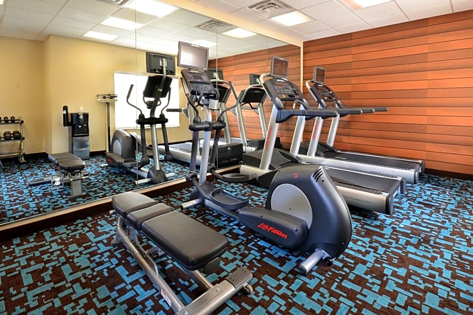 Fairfield Inn & Suites Roanoke Hollins/I-81