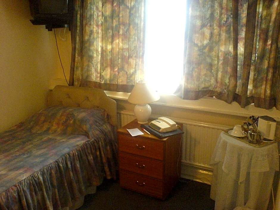 Foto 1 av 2 av Dolforwyn Hall