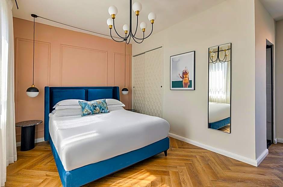 Villa Albi - Machne Yehuda Hotel