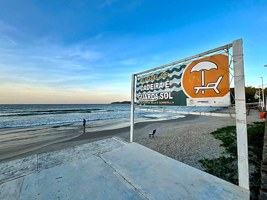 B481 Apto 3 quartos frente para avenida 8 pessoas