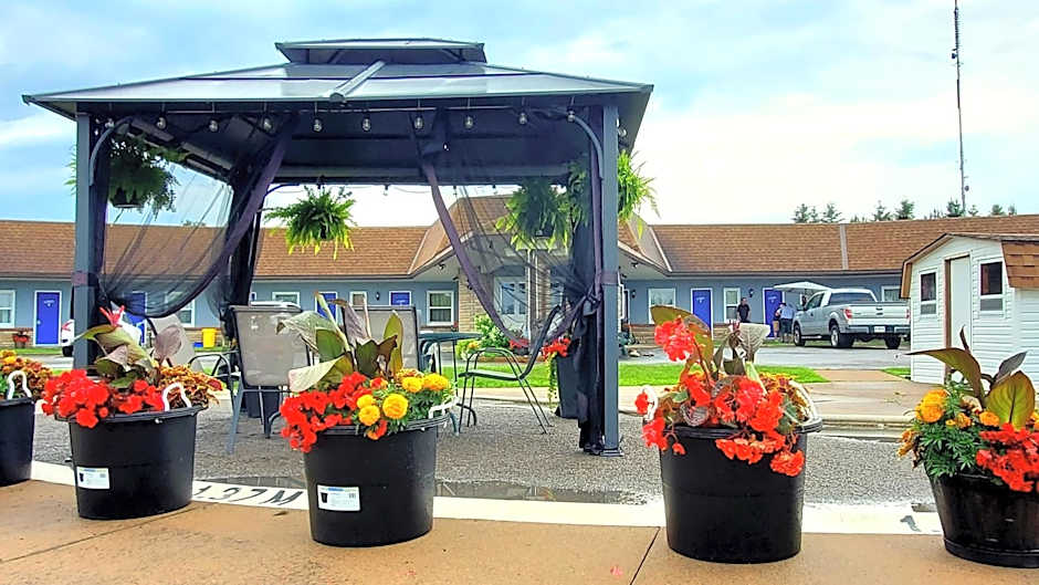 Knights Inn Colonial Fireside Inn