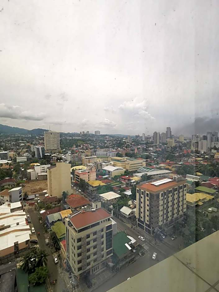 Baseline Premier - Studio with mountain view