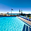 Surfers International Apartments