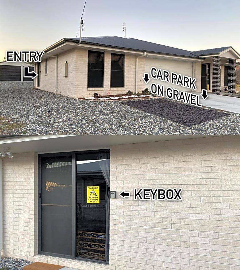 Granny Flat next to golf course