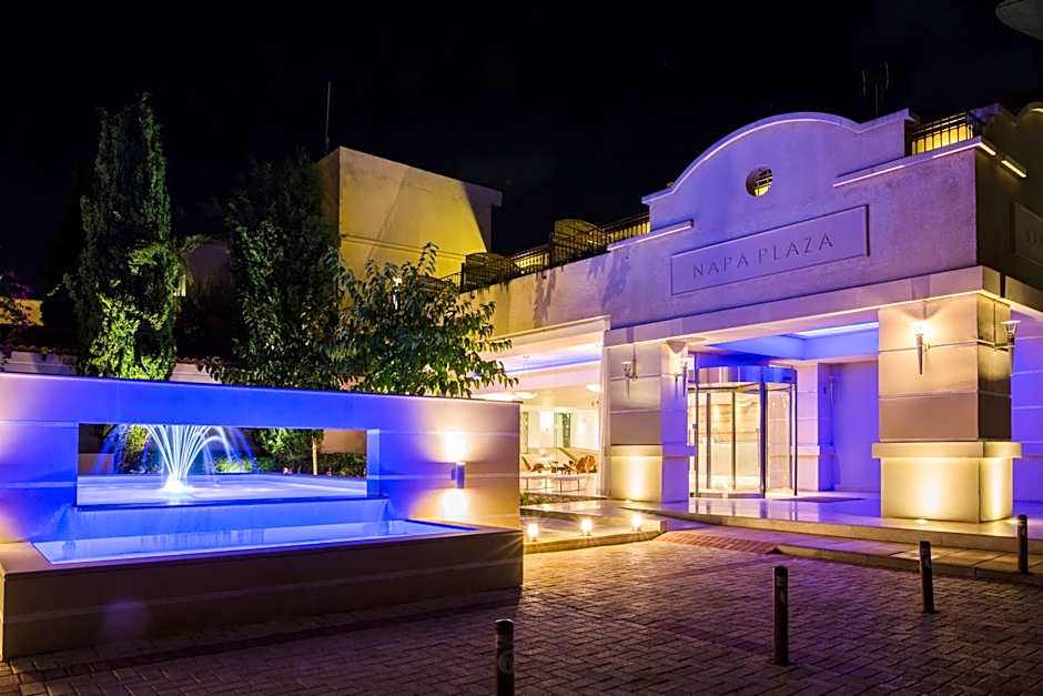 Napa Plaza Hotel (Adults Only)