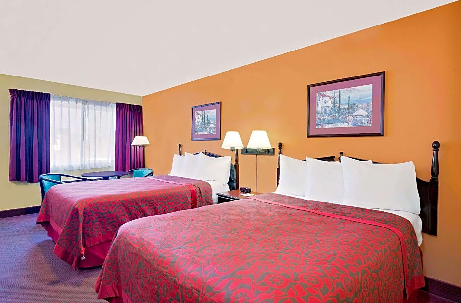 Days Inn by Wyndham Waynesboro