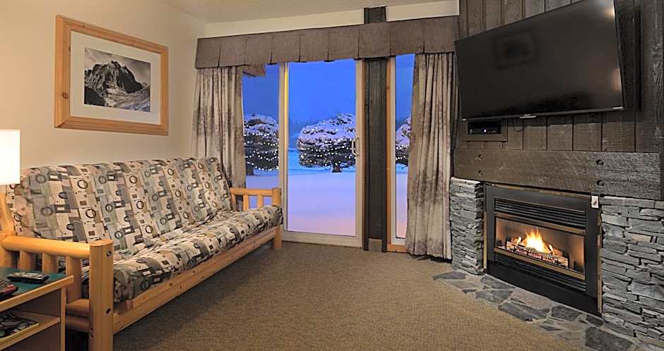 Rocky Mountain Ski Lodge