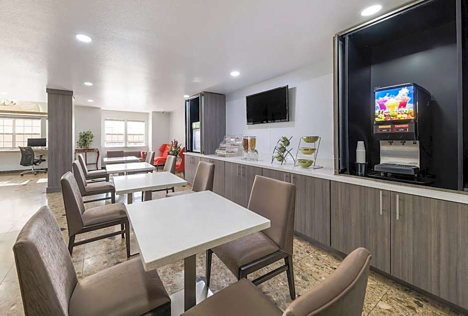 Quality Inn & Suites North Mesquite I-30