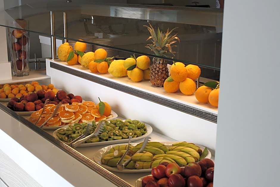 Hydrele Beach Hotel & Village