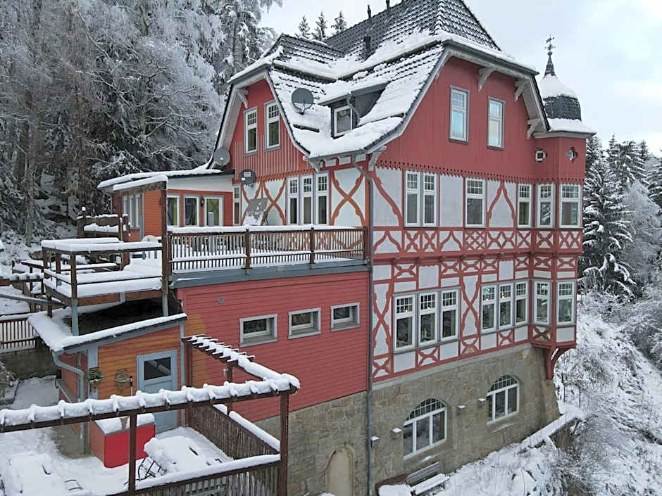 Waldgasthaus & Berghotel Steinerne Renne