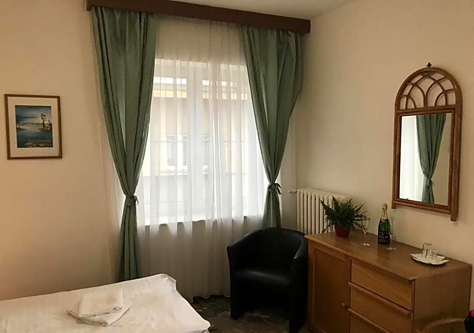 Hotel Otar