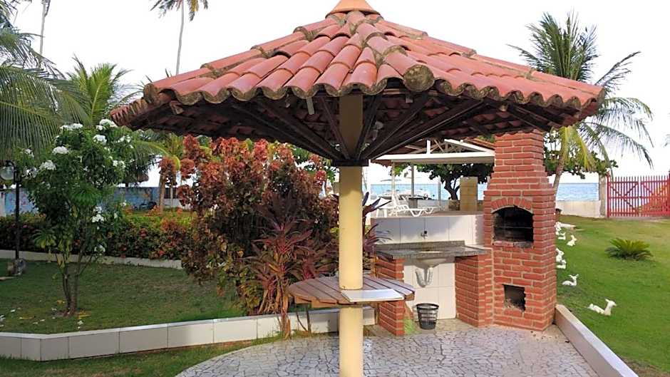 Condomínio na beira mar