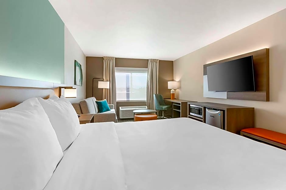 Comfort Suites At Tucson Mall