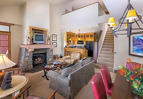 Three Bedroom Deluxe Suite