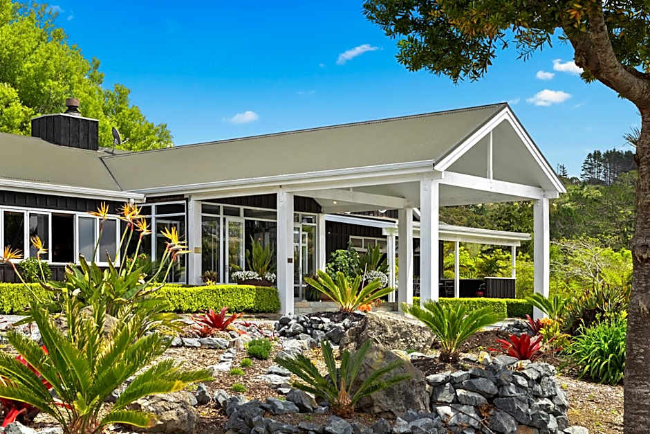 Woodhouse Mountain Lodge