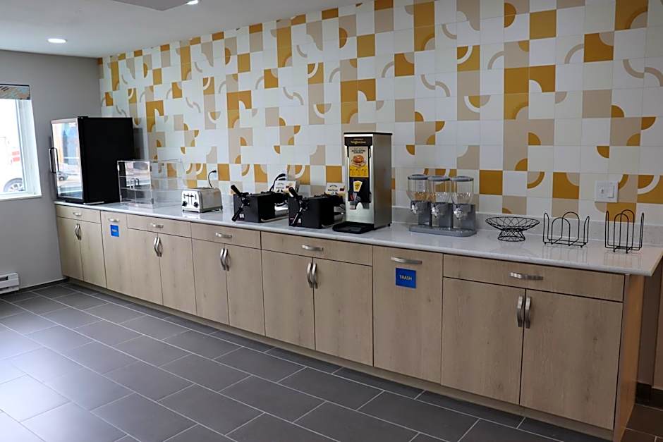 Days Inn by Wyndham La Crosse
