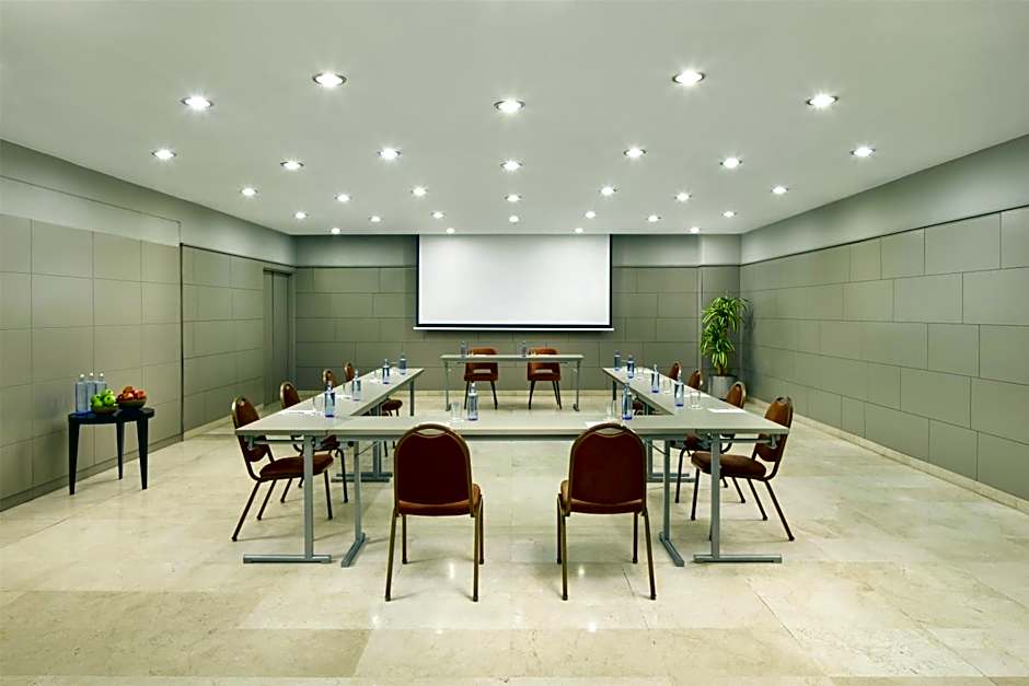 iStay by NH Zaragoza Sport Hotel