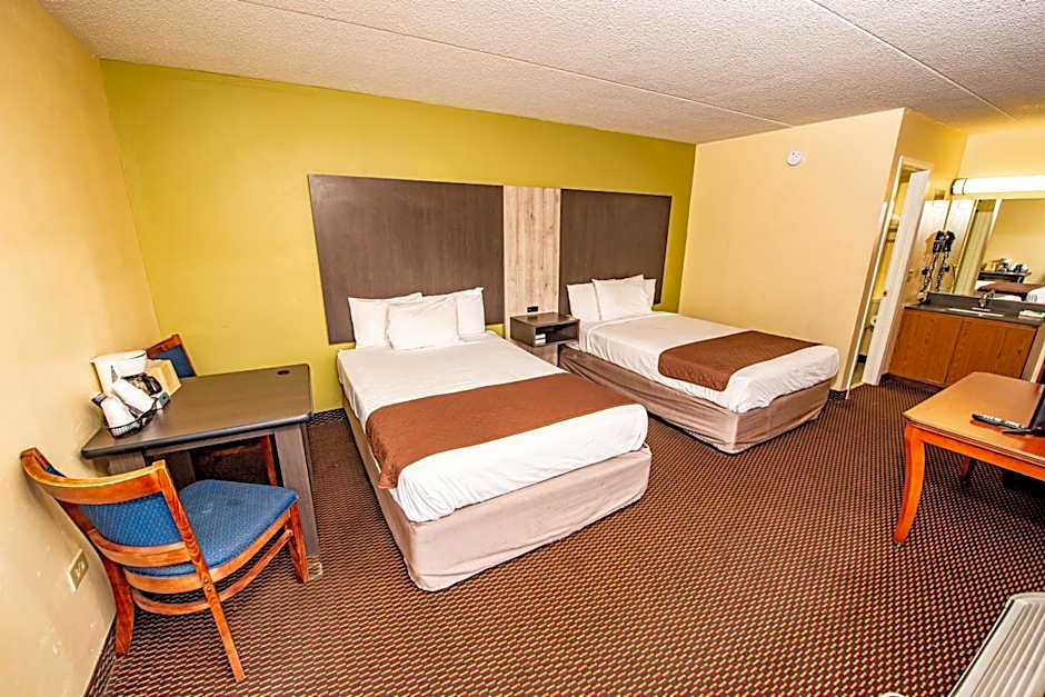 River Place Inn & Cabins