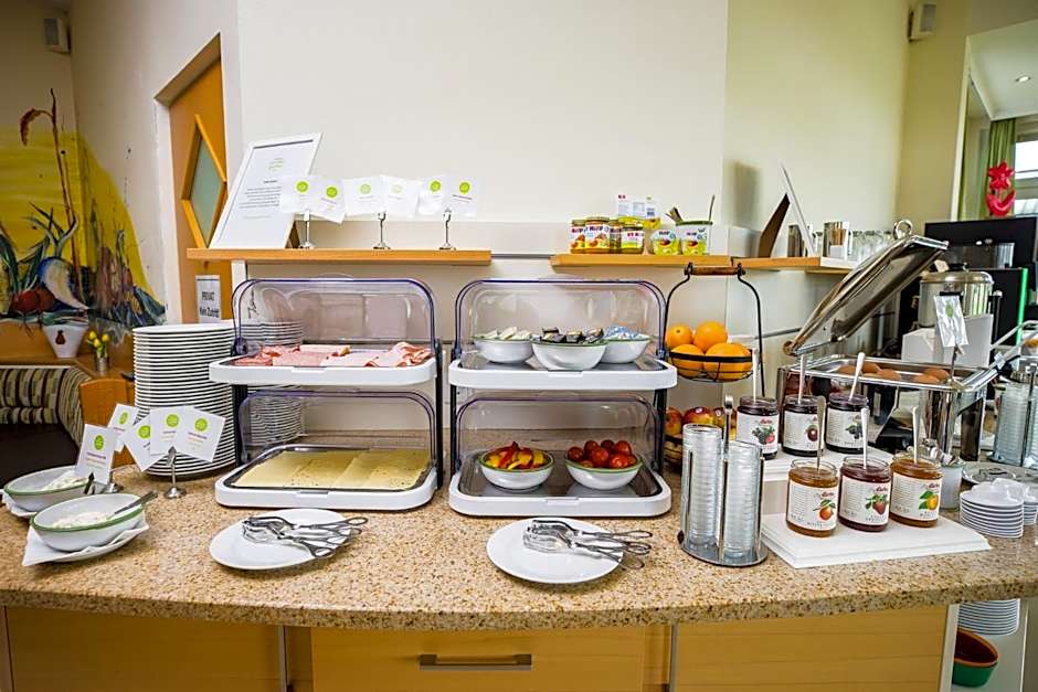 Pension Sonnengarten & Therme included - auch am An- & Abreisetag!