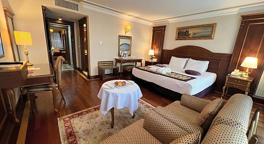 GLK PREMIER Regency Suites & Spa