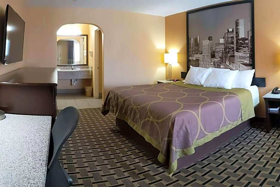 Super 8 by Wyndham Houston/Willowbrook/Hwy 249