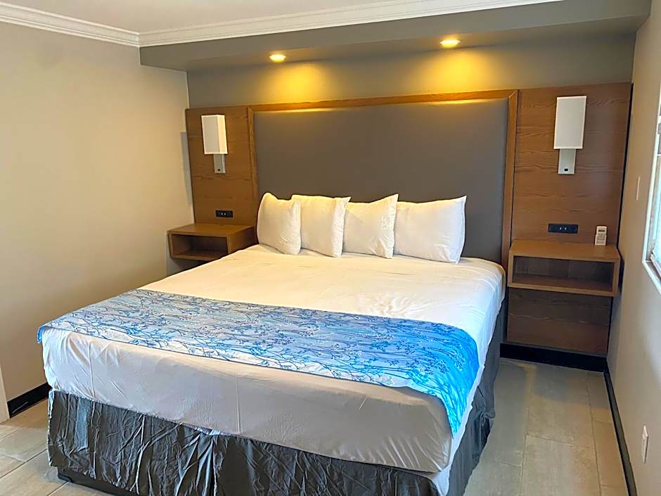 Coastal Sands Inn