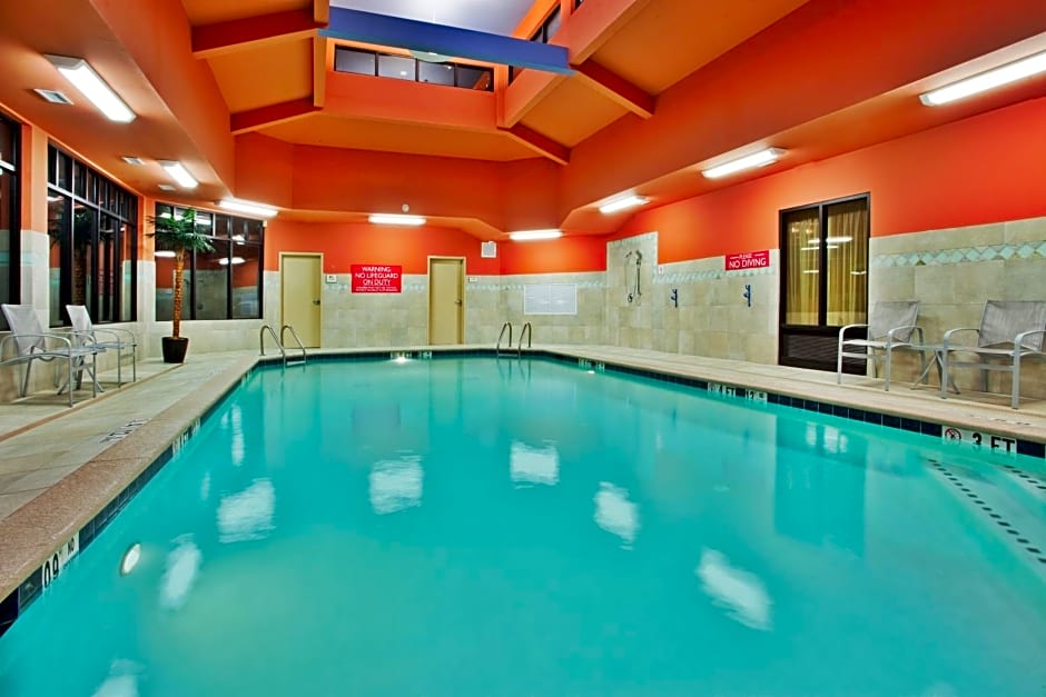 Holiday Inn Express Hotel & Suites Atlanta-Cumming By IHG