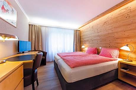 Twin Room with Lake View