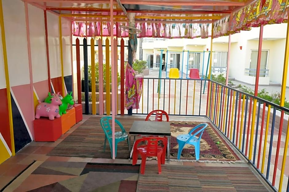 Dexon Roma Hotel & Aqua Park