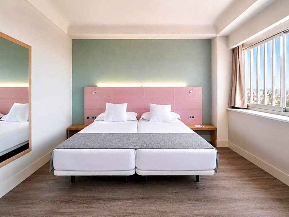 Hotel Chamartin The One