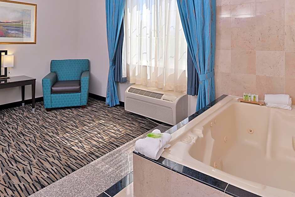 Holiday Inn Express Hotel & Suites Tacoma South - Lakewood By IHG