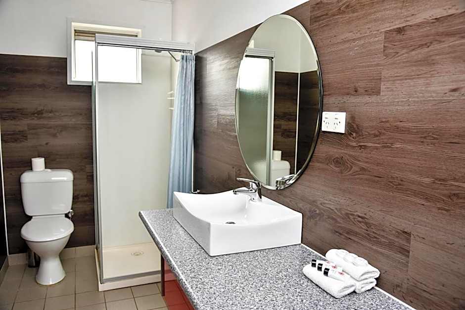 Hobart Tower Motel