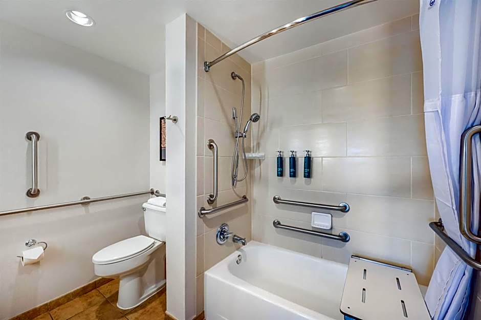 DoubleTree Suites By Hilton Raleigh-Durham