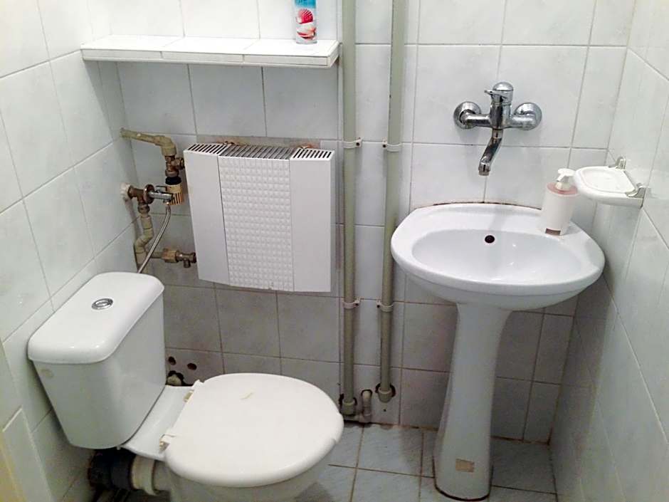 Green Country Hostel