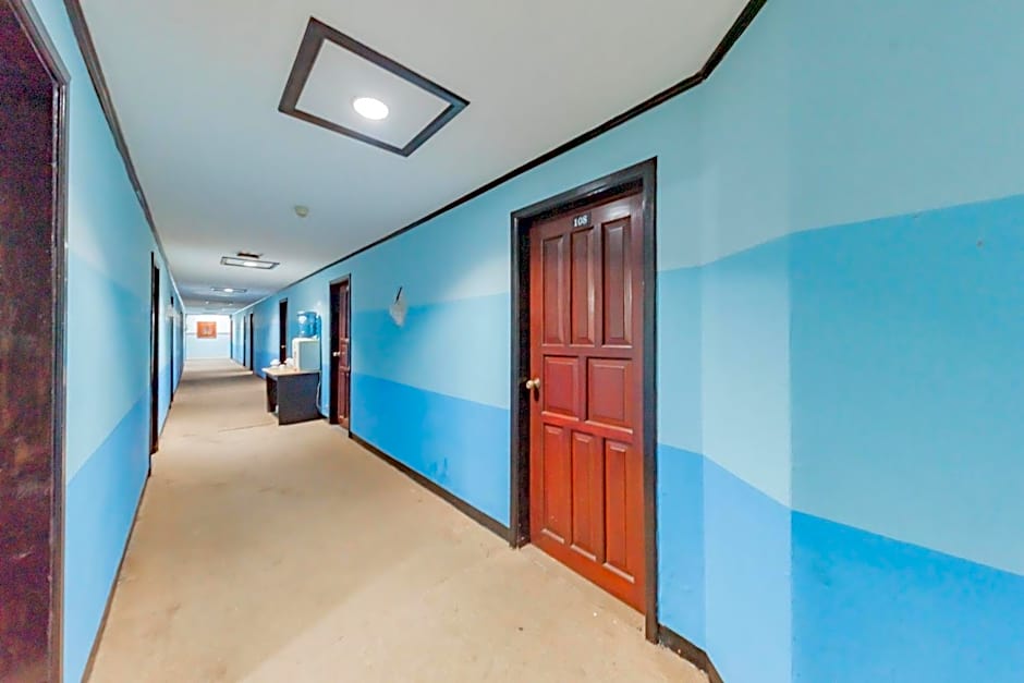 RedDoorz near Plaza Balikpapan