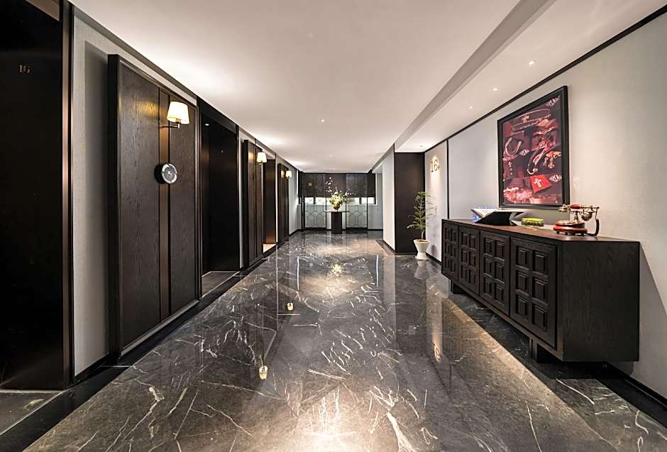 President Hotel (Guangzhou Tianhe Gangding Subway Station Store)