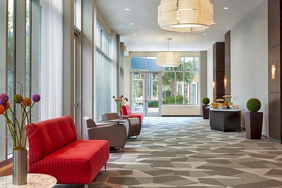 Aloft Jacksonville Tapestry Park