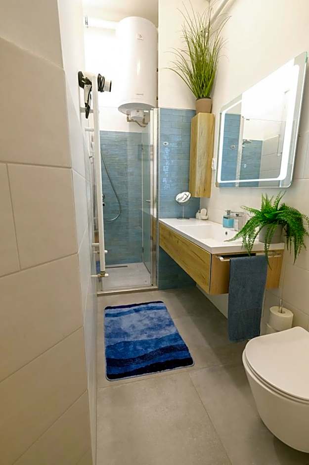 Acacia Private Rooms & Studios