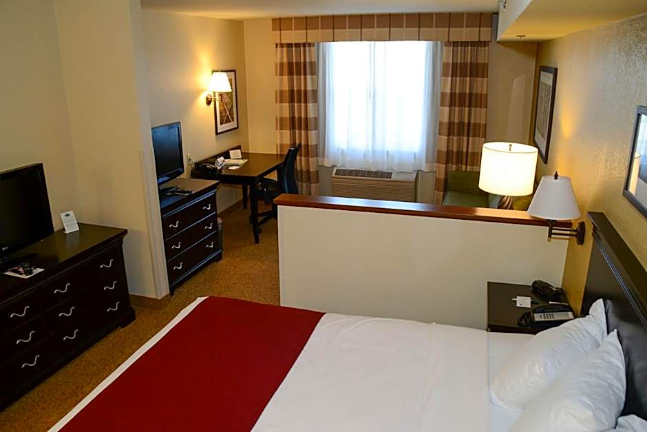 Country Inn & Suites by Radisson, Dundee, MI