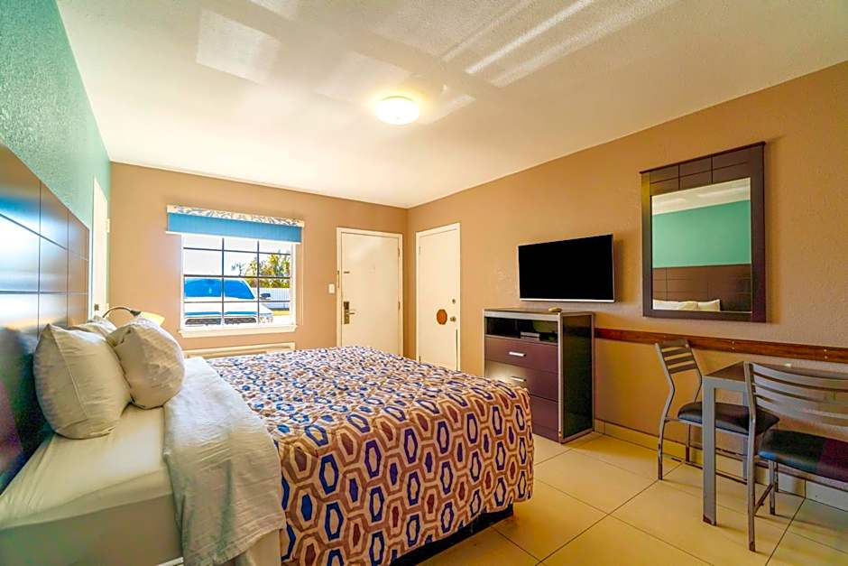 Woodfield Inn & Suites Hotel O, Yoakum TX 111