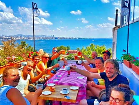 Cheers Vintage Hostel