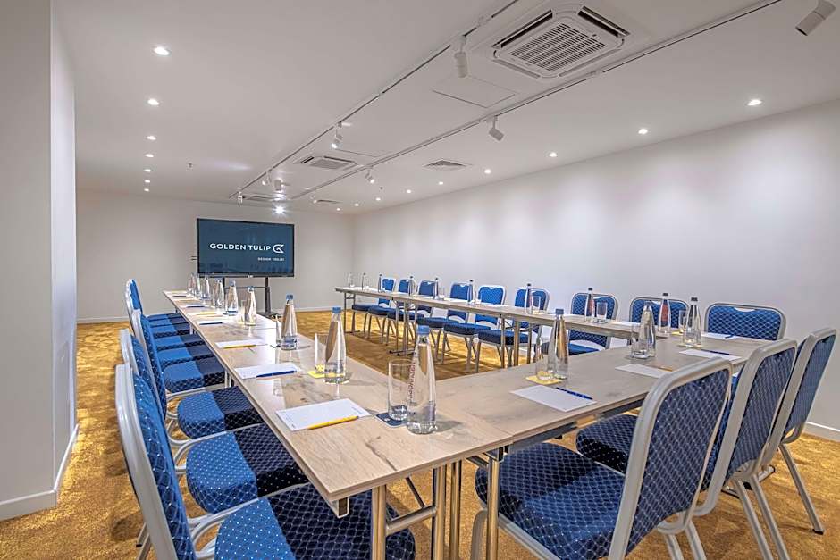 Golden Tulip Design Tbilisi