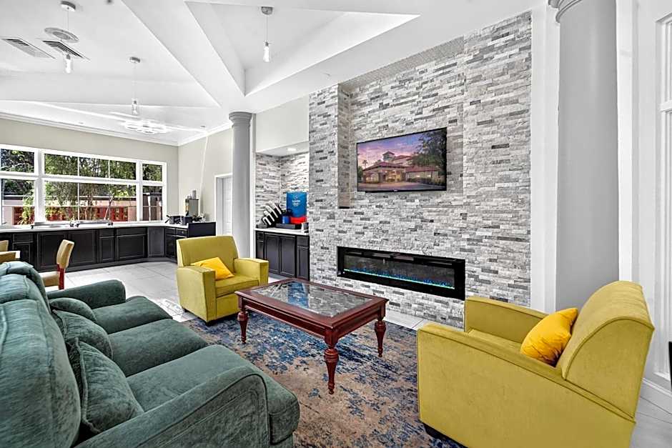 La Quinta Inn & Suites by Wyndham Tampa Brandon Regency Park