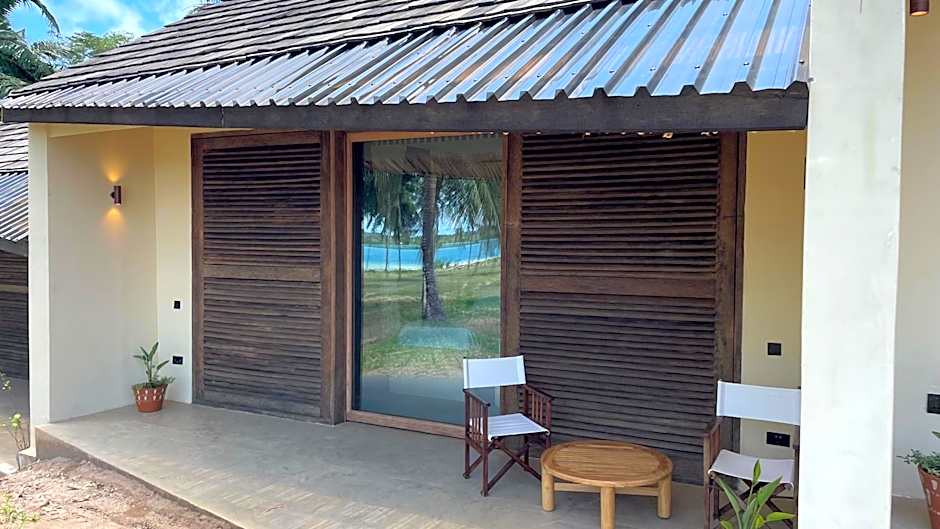 Basecamp Mafía Island