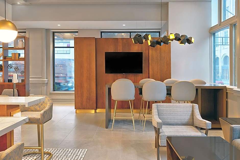 Le Meridien St. Louis Downtown