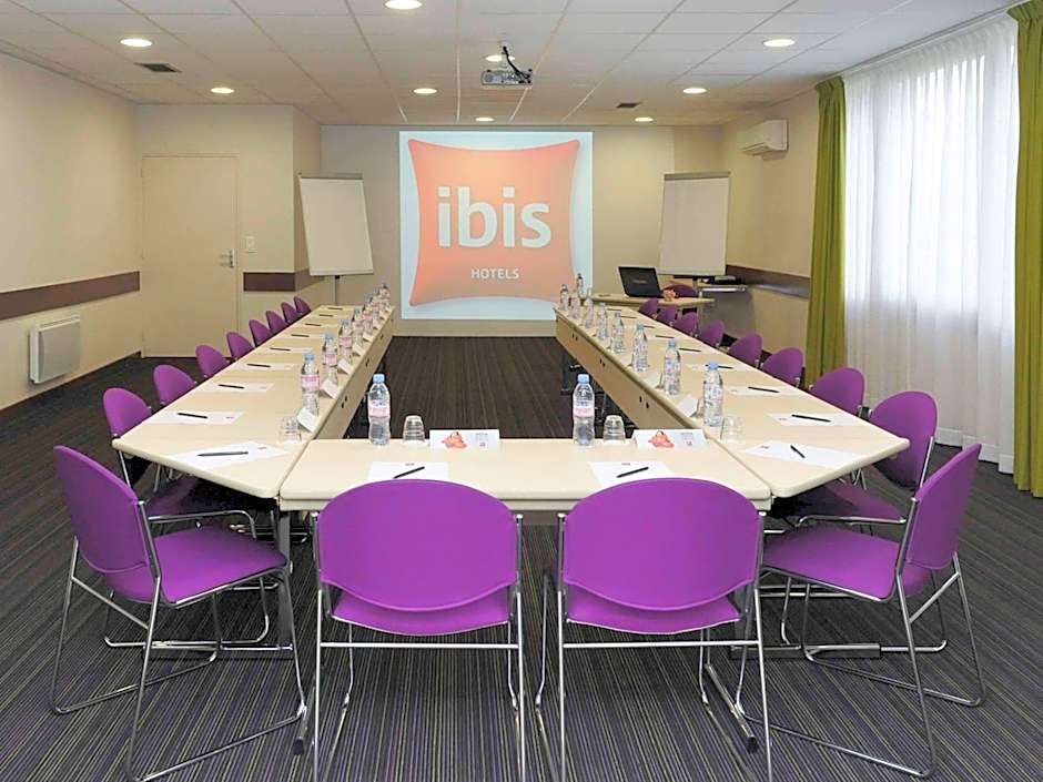 ibis Chartres Ouest Luce